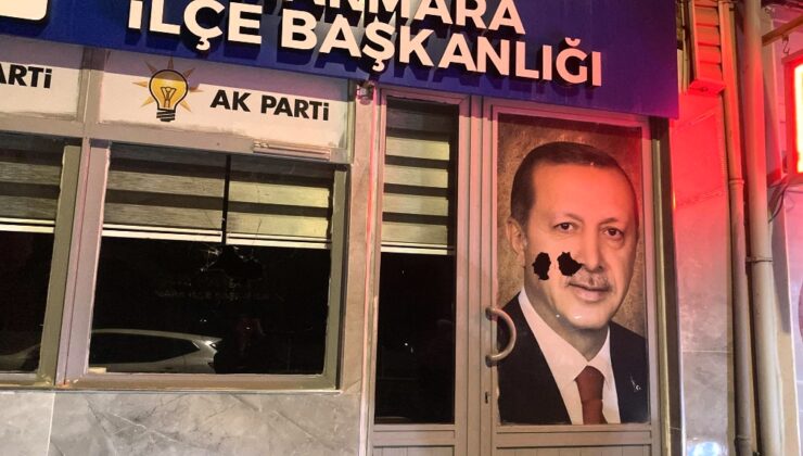AK PARTİ MARMARA İLÇE BAŞKANLIĞINA TAŞLI SALDIRI !‎‎